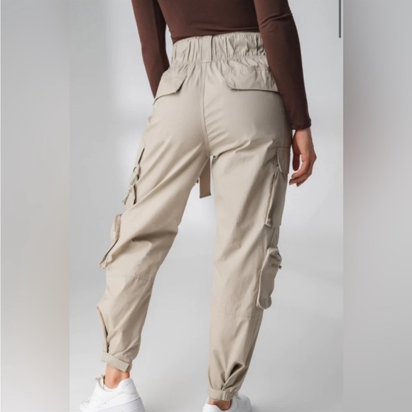 Balance Athletica Noa Cargo Pants - Picture 5 of 7